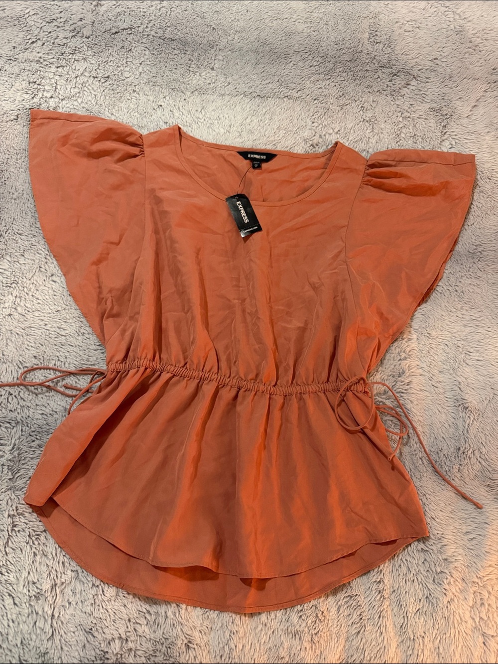 Express Rust Drawstring Flutter Sleeve Tunic Top - Picture 1 of 3